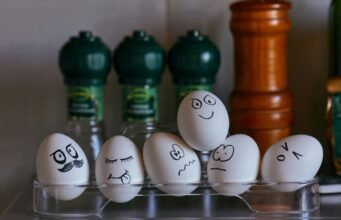 Perché le uova al supermercato sono fuori dal frigo ma vanno conservate in frigorifero a casa No#News la rivista dell'ozio e della serendipità, Ozio e serendipità