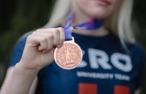 Dove nascono le medaglie olimpiche: la scuola italiana che forma gli artigiani del futuro